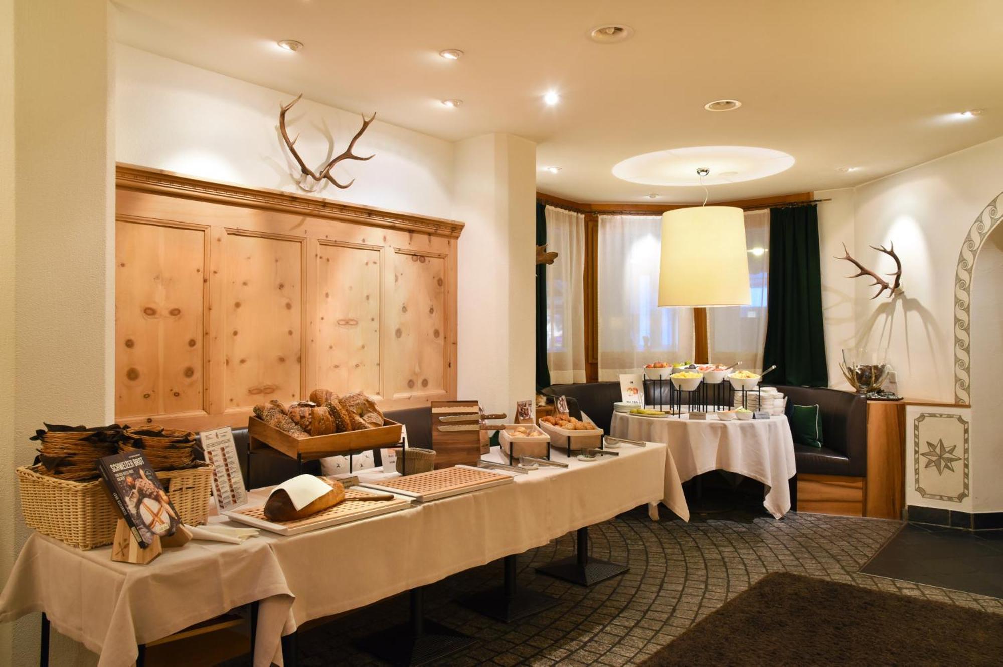 Hotel Schweizerhof Lenzerheide Esterno foto